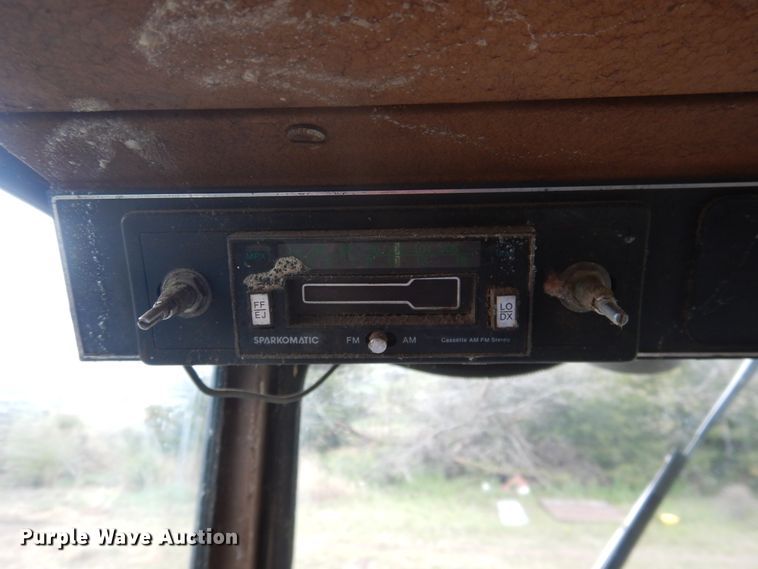 image for item DJ1208 Gleaner L3  combine