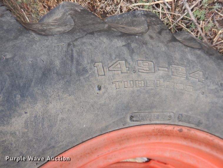 image for item DJ1208 Gleaner L3  combine