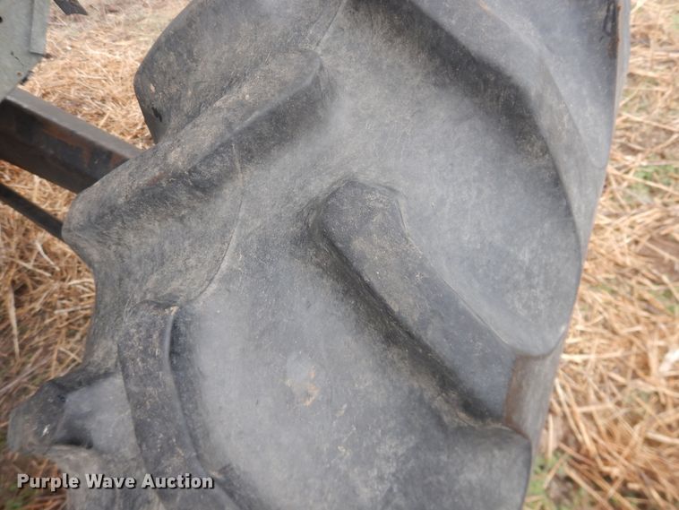 image for item DJ1208 Gleaner L3  combine