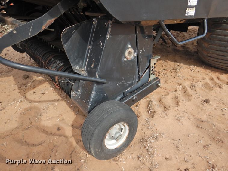 image for item DJ8380 2009 Case IH LB433  large square baler