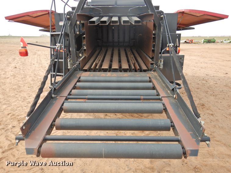 image for item DJ8380 2009 Case IH LB433  large square baler