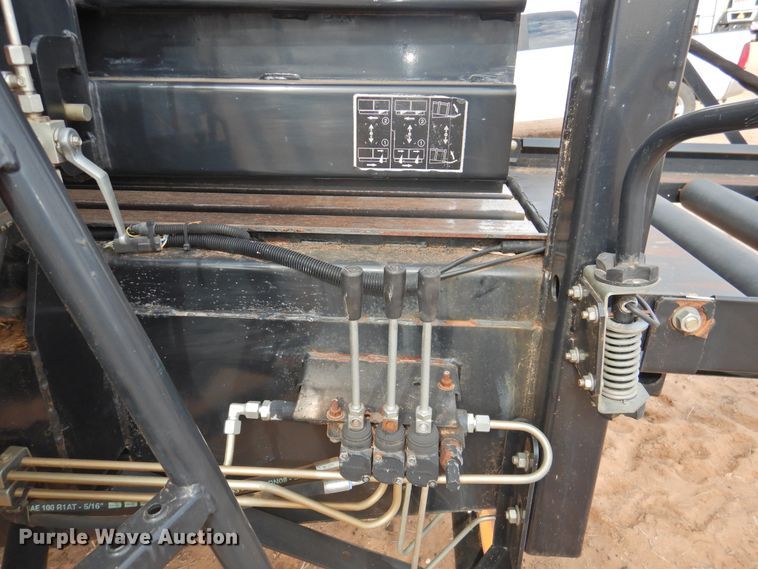 image for item DJ8380 2009 Case IH LB433  large square baler