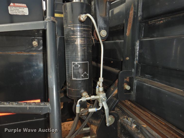 image for item DJ8380 2009 Case IH LB433  large square baler