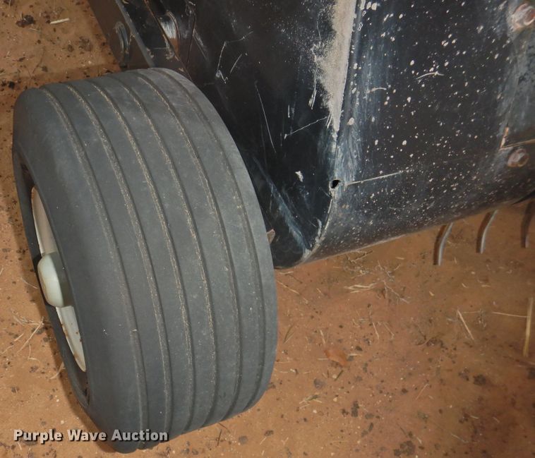 image for item DJ8380 2009 Case IH LB433  large square baler