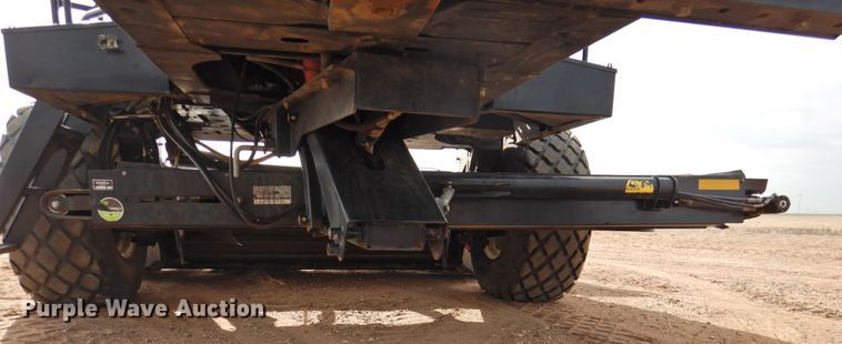 image for item DJ8381 2013 MacDon M205  windrower