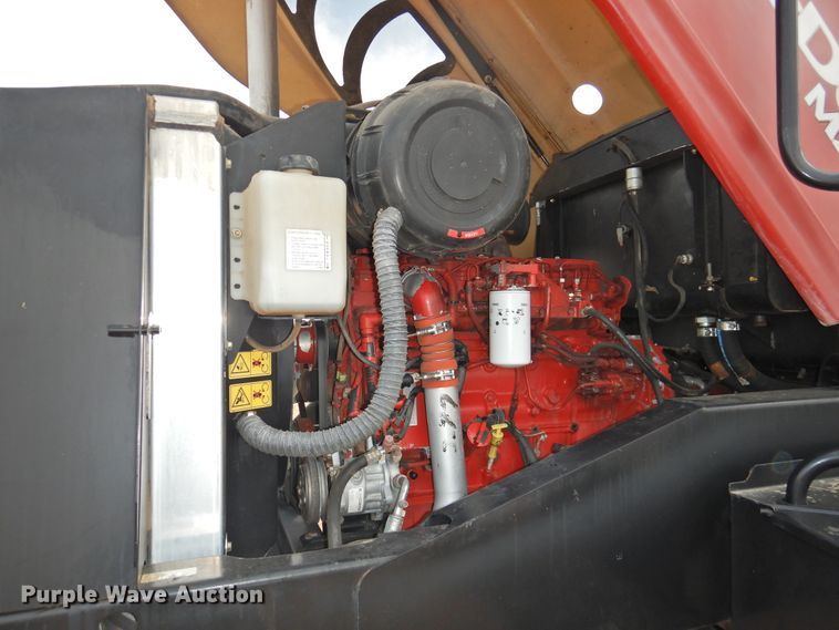 image for item DJ8381 2013 MacDon M205  windrower