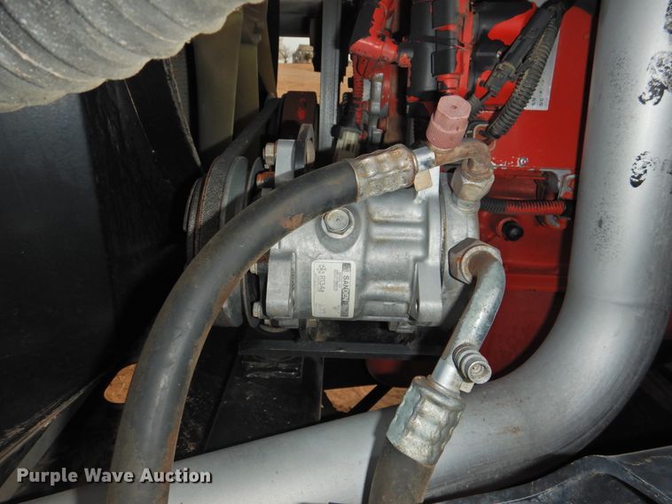 image for item DJ8381 2013 MacDon M205  windrower