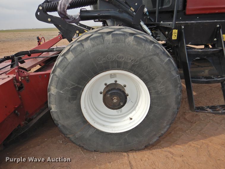 image for item DJ8381 2013 MacDon M205  windrower