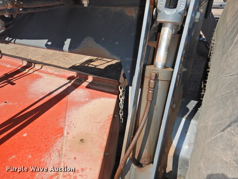 image for item DJ8428 2008 Massey-Ferguson 9635  windrower