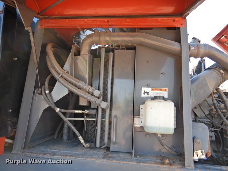 image for item DJ8428 2008 Massey-Ferguson 9635  windrower