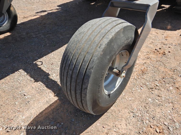 image for item DJ8428 2008 Massey-Ferguson 9635  windrower