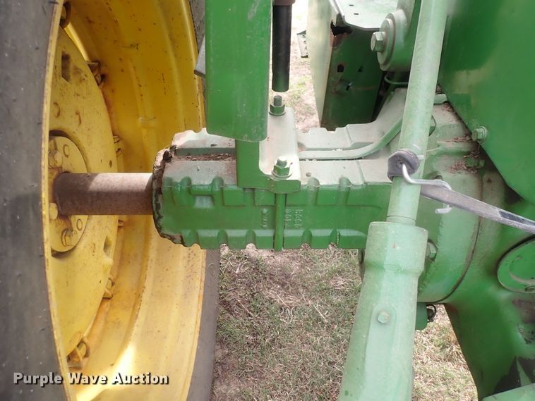 image for item DK4720 1966 John Deere 3020  tractor