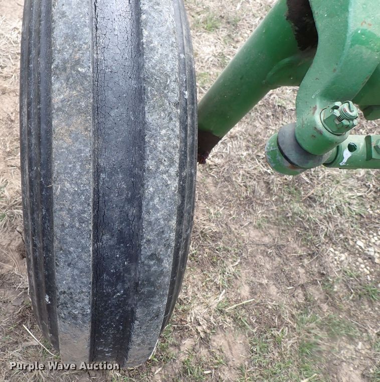 image for item DK4720 1966 John Deere 3020  tractor