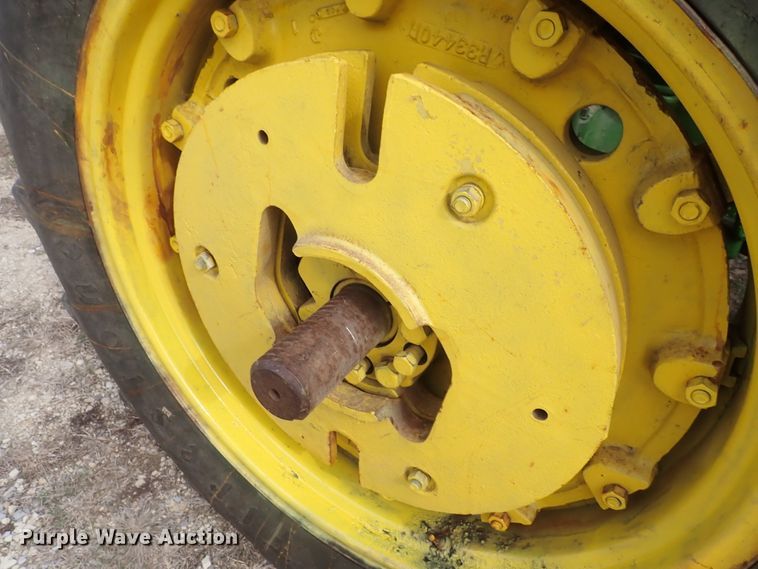 image for item DK4720 1966 John Deere 3020  tractor