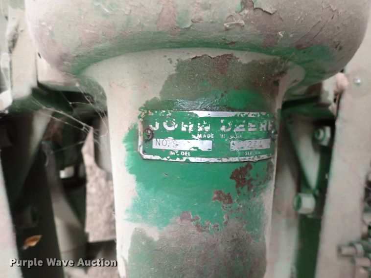 image for item DK4733 John Deere No. 8  sickle mower