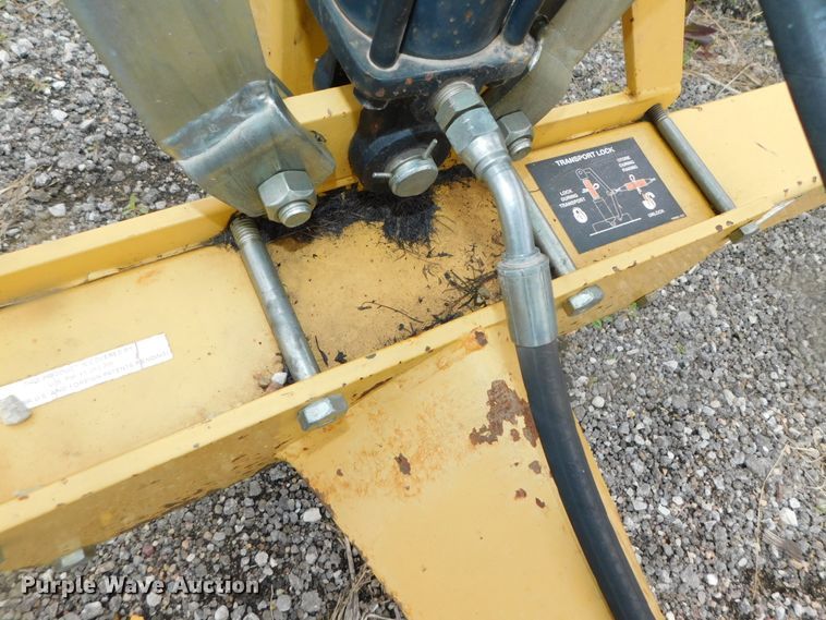 image for item DK8516 2003 Vermeer WR24  hay rake