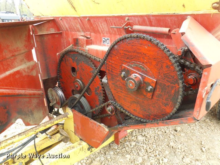 image for item DL0967 New Holland 306  manure spreader