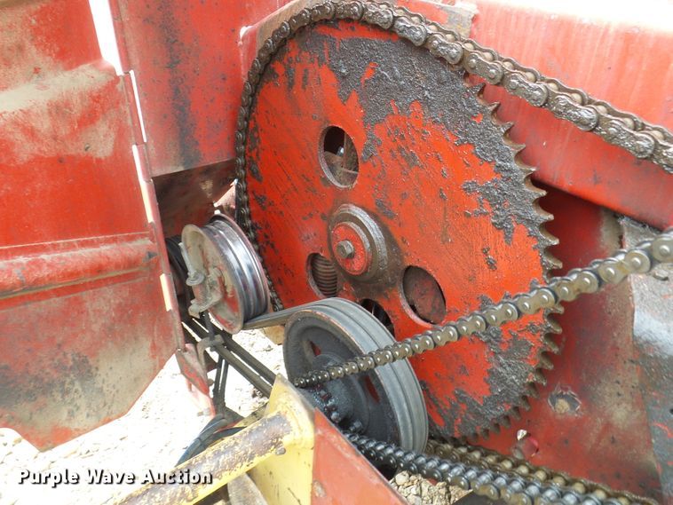 image for item DL0967 New Holland 306  manure spreader