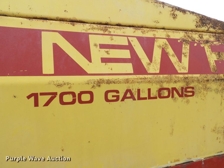 image for item DL0967 New Holland 306  manure spreader