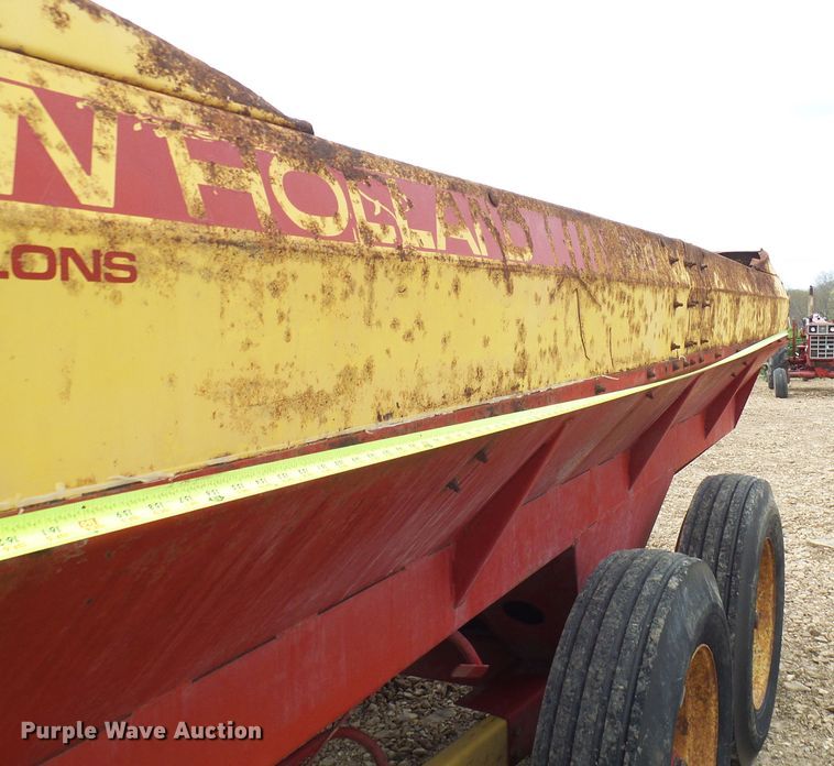 image for item DL0967 New Holland 306  manure spreader