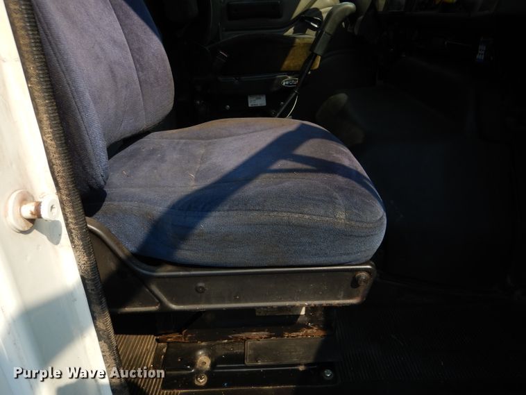 image for item DL2758 1999 International 8100  grain truck