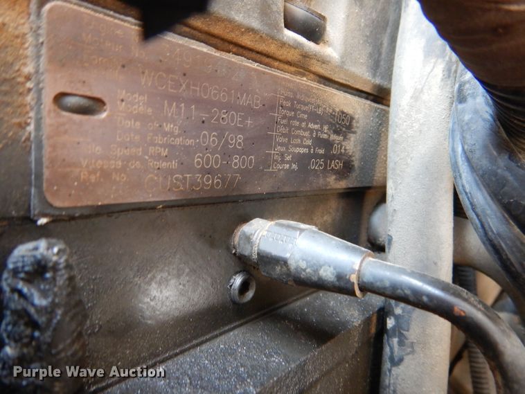 image for item DL2758 1999 International 8100  grain truck