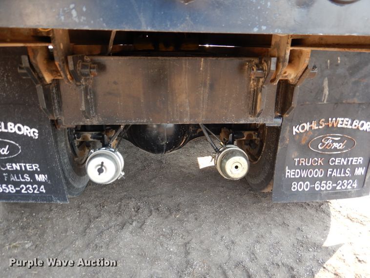 image for item DL2758 1999 International 8100  grain truck