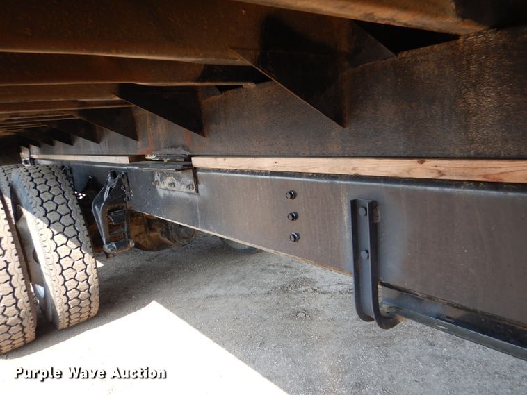 image for item DL2758 1999 International 8100  grain truck