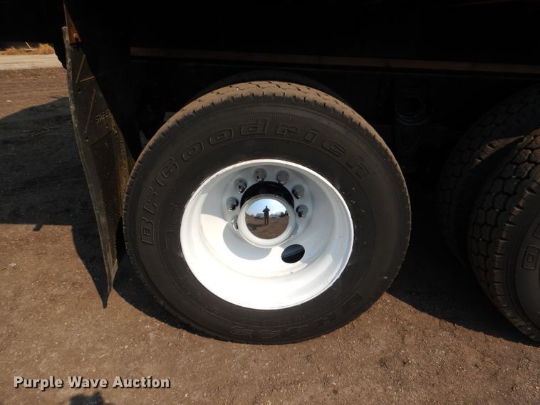 image for item DL2758 1999 International 8100  grain truck