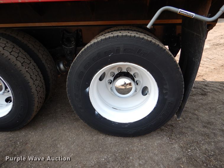 image for item DL2758 1999 International 8100  grain truck