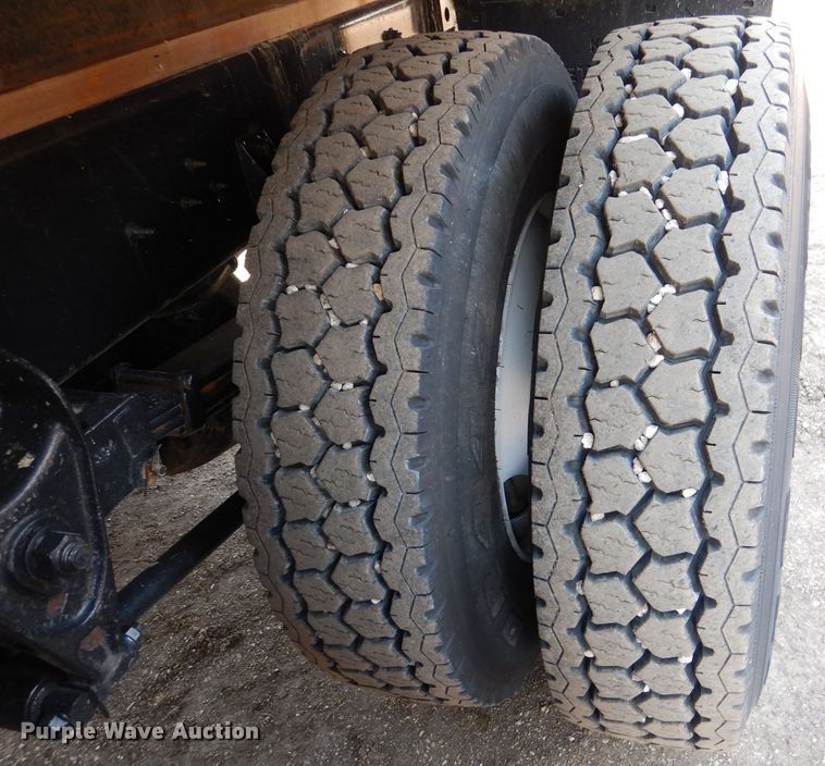 image for item DL2758 1999 International 8100  grain truck