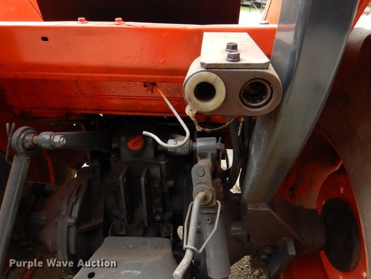 image for item DL2888 Kubota L4610  MFWD tractor