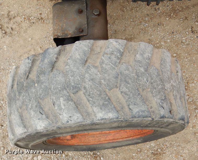 image for item DL2888 Kubota L4610  MFWD tractor