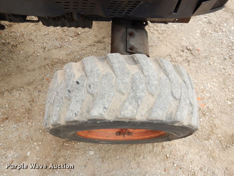 image for item DL2888 Kubota L4610  MFWD tractor