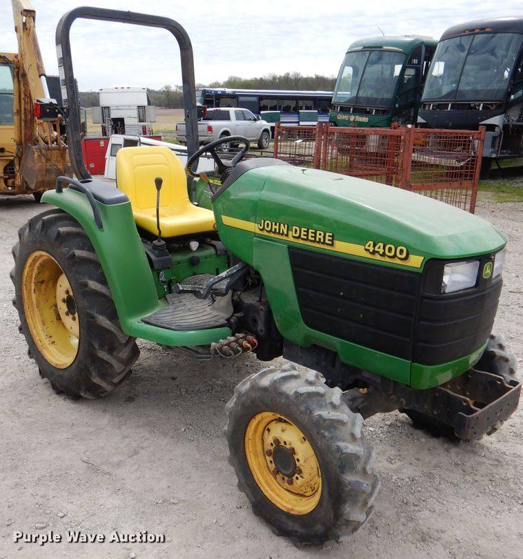 image for item DL2889 John Deere 4400  MFWD tractor