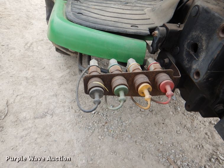 image for item DL2889 John Deere 4400  MFWD tractor