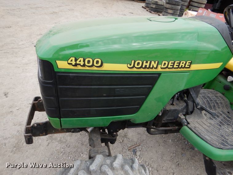 image for item DL2889 John Deere 4400  MFWD tractor