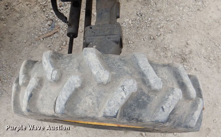 image for item DL2889 John Deere 4400  MFWD tractor