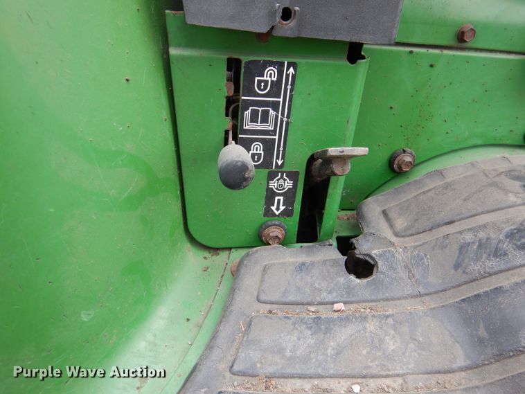 image for item DL2889 John Deere 4400  MFWD tractor