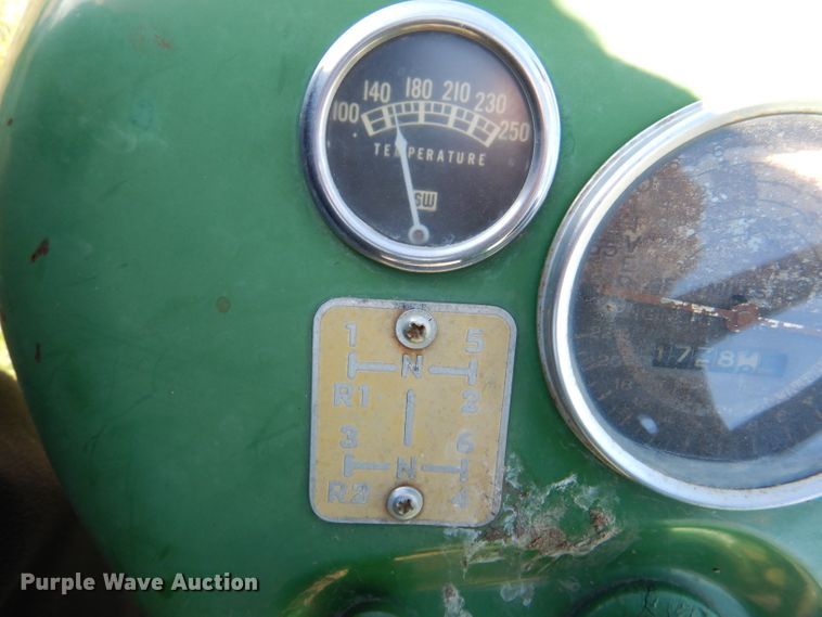 image for item DL2907 Oliver Super 55  tractor