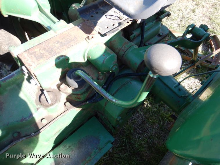 image for item DL2907 Oliver Super 55  tractor