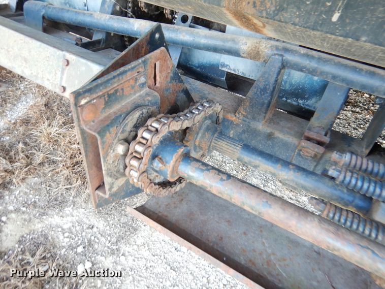 image for item DL2908 Deutz Allis 630  corn head