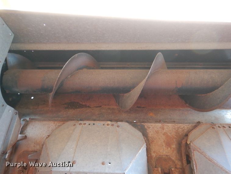 image for item DL2908 Deutz Allis 630  corn head