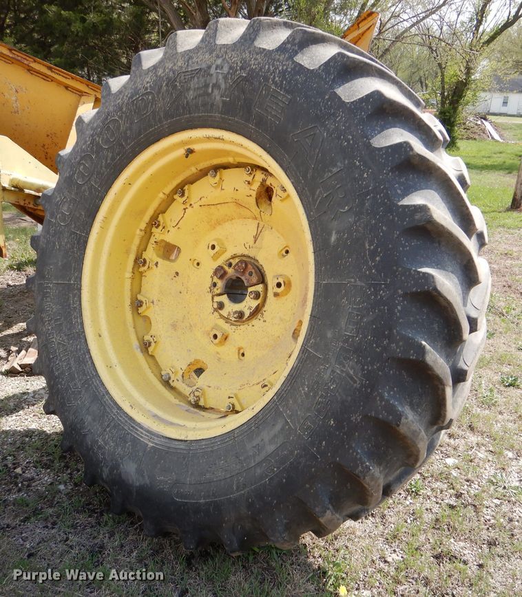 image for item DL2936 1979 John Deere 4840  tractor