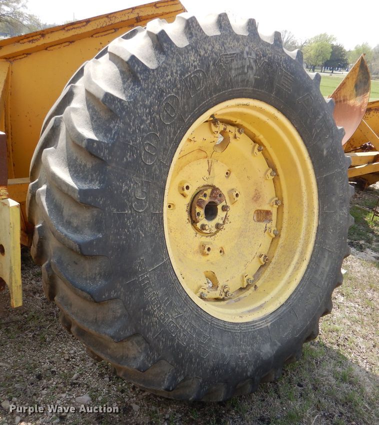 image for item DL2936 1979 John Deere 4840  tractor