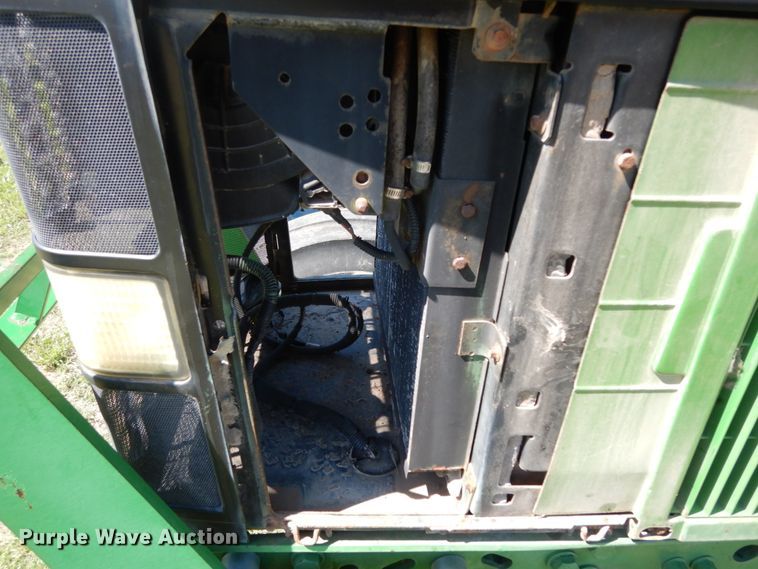 image for item DM2908 1994 John Deere 7400  tractor