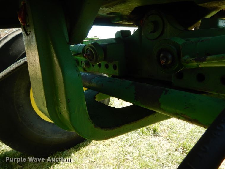 image for item DM2908 1994 John Deere 7400  tractor