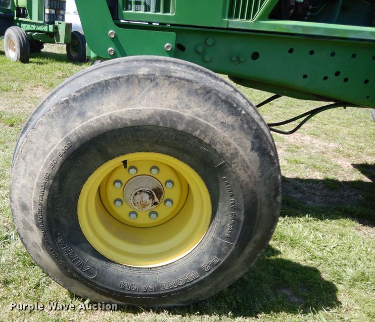 image for item DM2908 1994 John Deere 7400  tractor