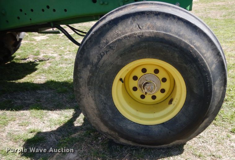 image for item DM2908 1994 John Deere 7400  tractor