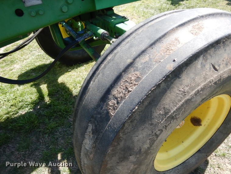 image for item DM2908 1994 John Deere 7400  tractor